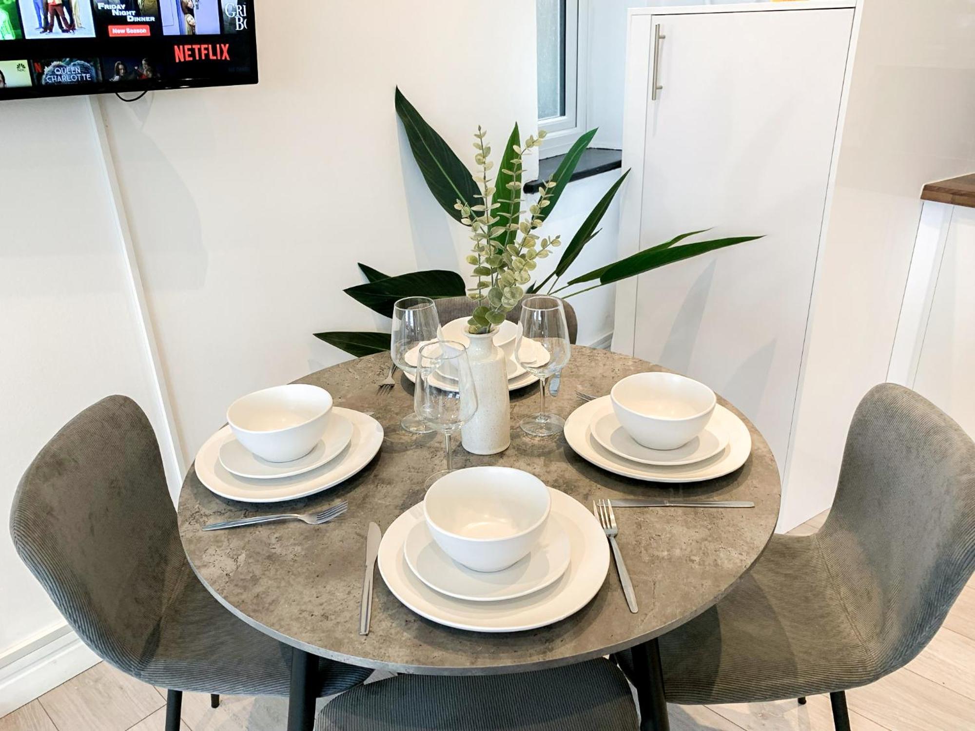 1-Bedroom Apartments In Shoreditch, Old Street, Hoxton 伦敦 外观 照片